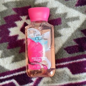 Bath and body works shower gel